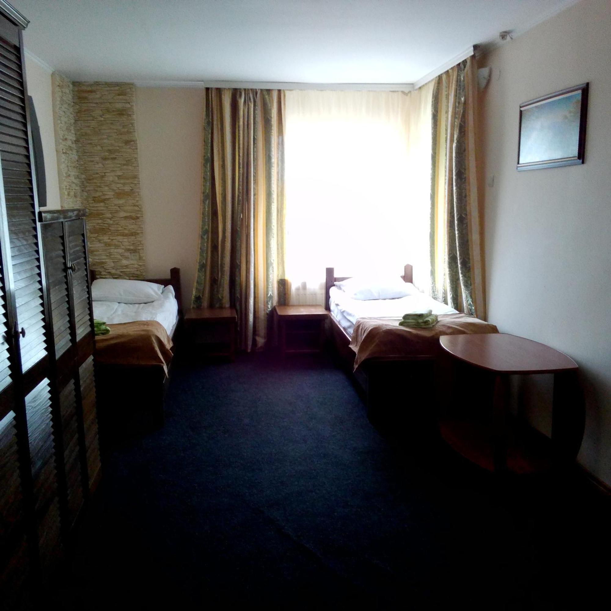Malyvo Hotel Dilyatyn Quarto foto